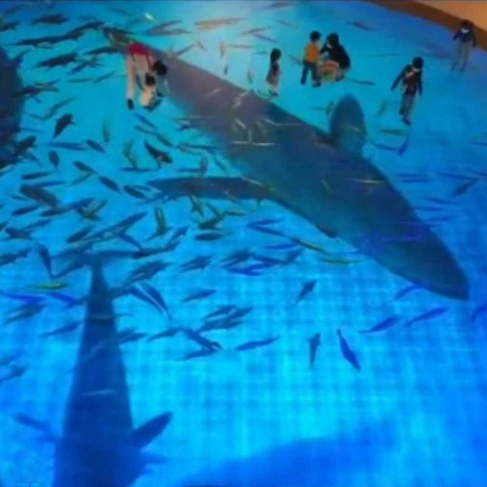 关于LED互动屏在互动滑轨屏应用